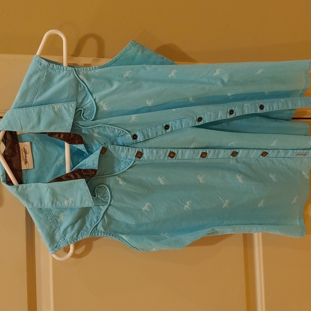 Wrangler size women's medium light blue